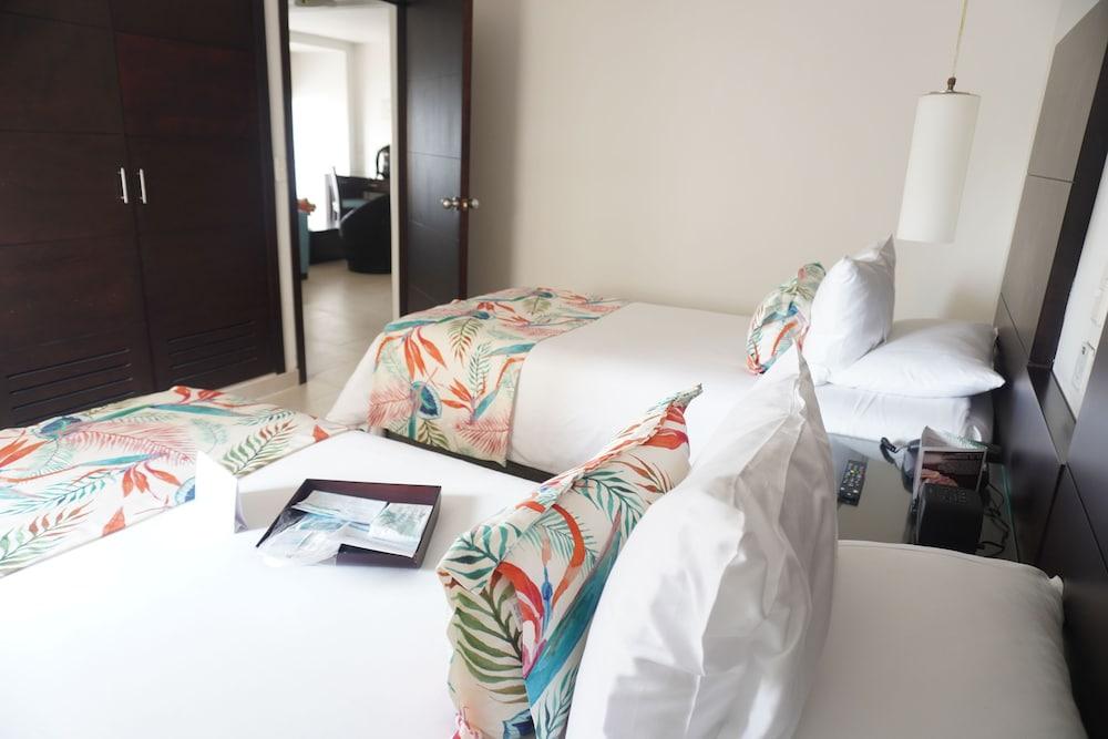 Hotel Capilla Del Mar Cartagena  Exterior foto A bedroom at the hotel